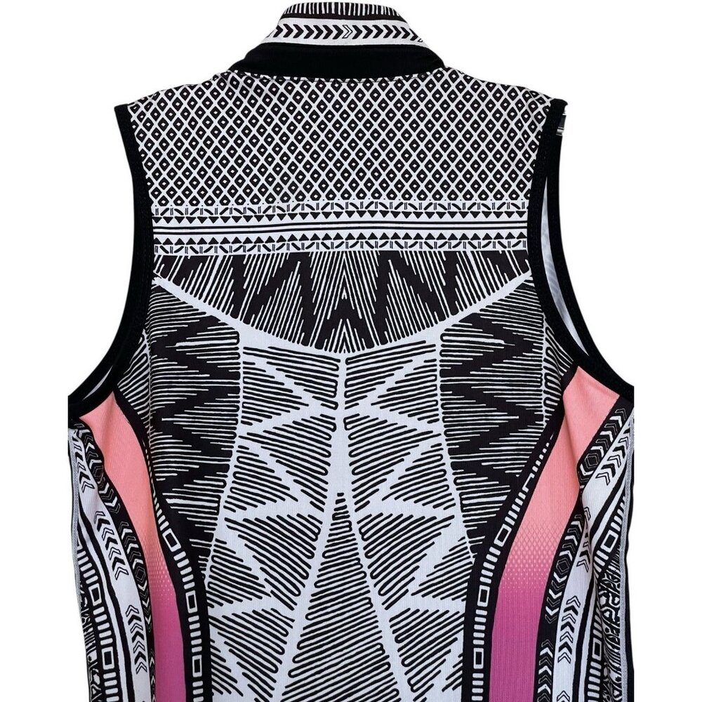 Lucky In Love Golf Tank Top‎ Womens Size XS Black Pink Geometric V Neck - Picture 4 of 5